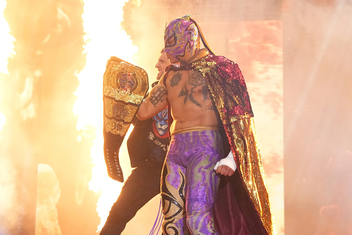 Rey Fenix pulled from indie show due to injury