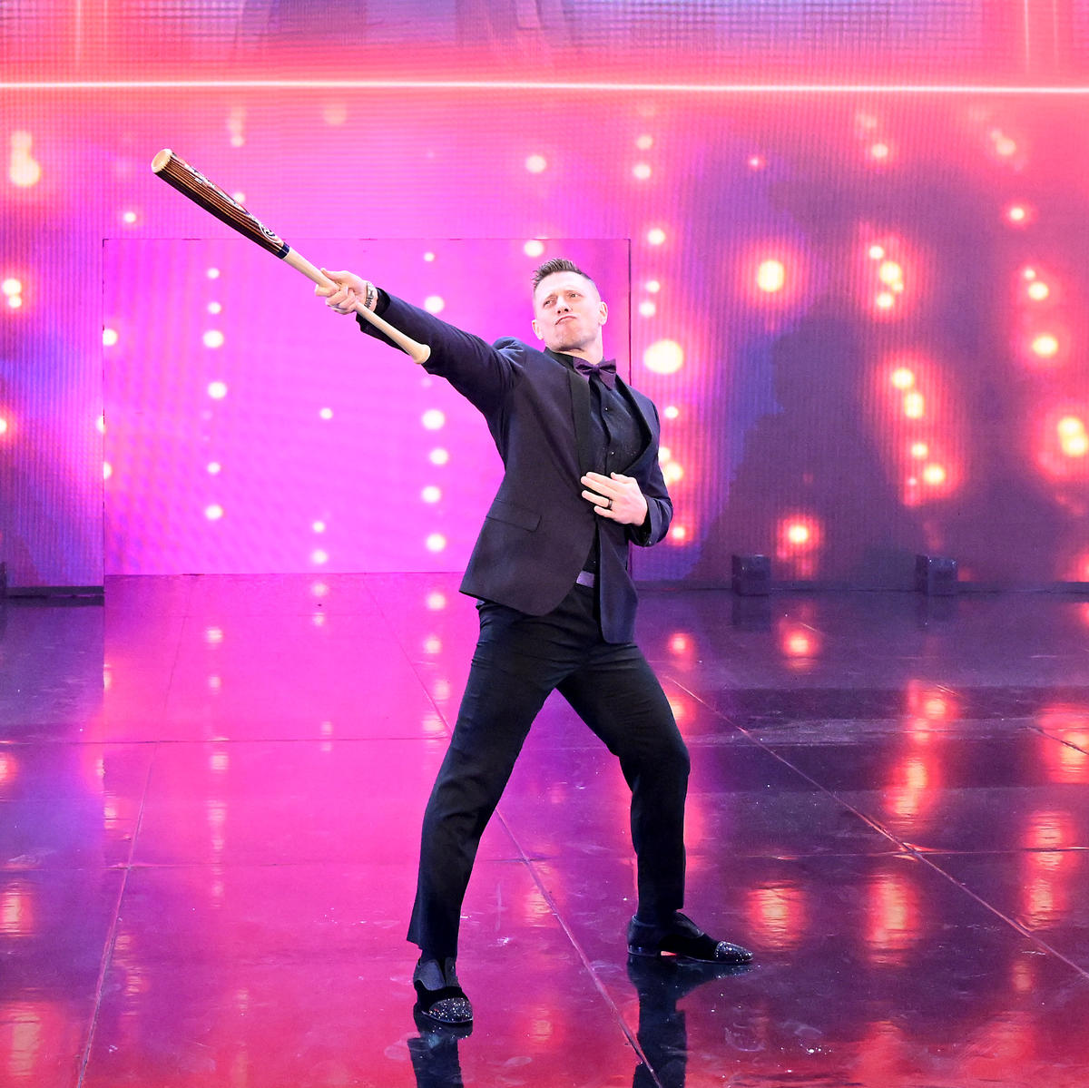 The Miz dealing with a burst bursa sac, will work WWE SmackDown dark match