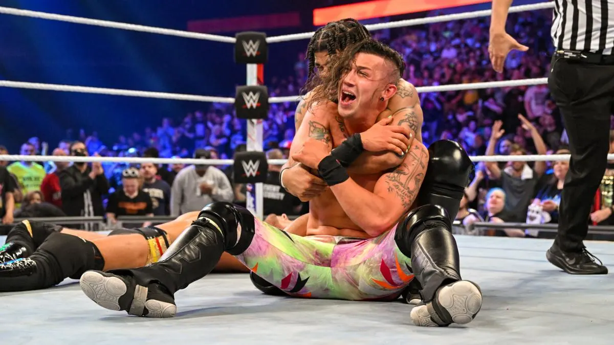 Nash Carter issues apology for Hitler photo that led to WWE release