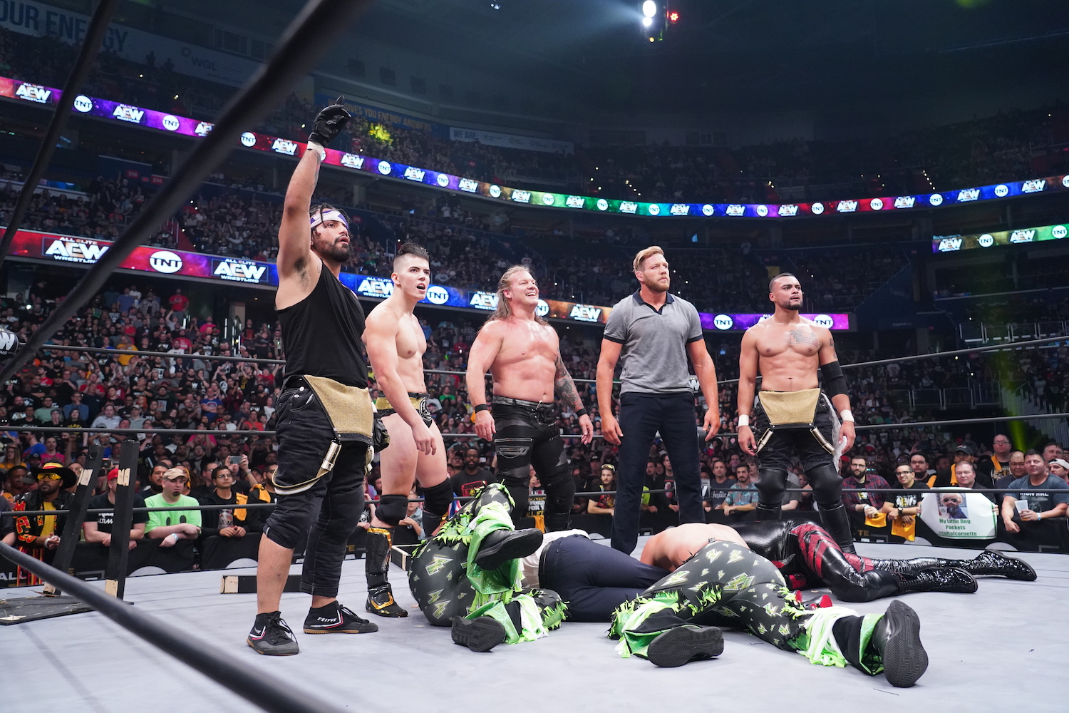 Daily Pro Wrestling History (10/02): The debut of AEW Dynamite