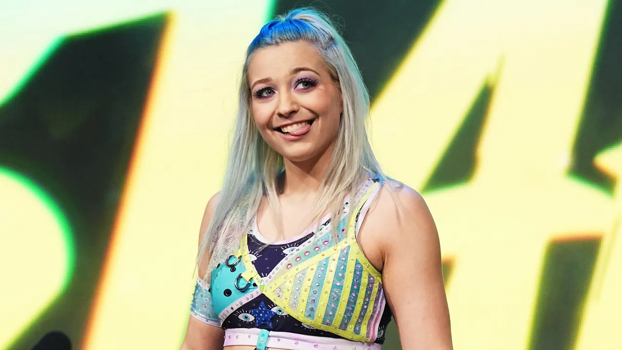 Billie Starkz pulled from indie date due to injury