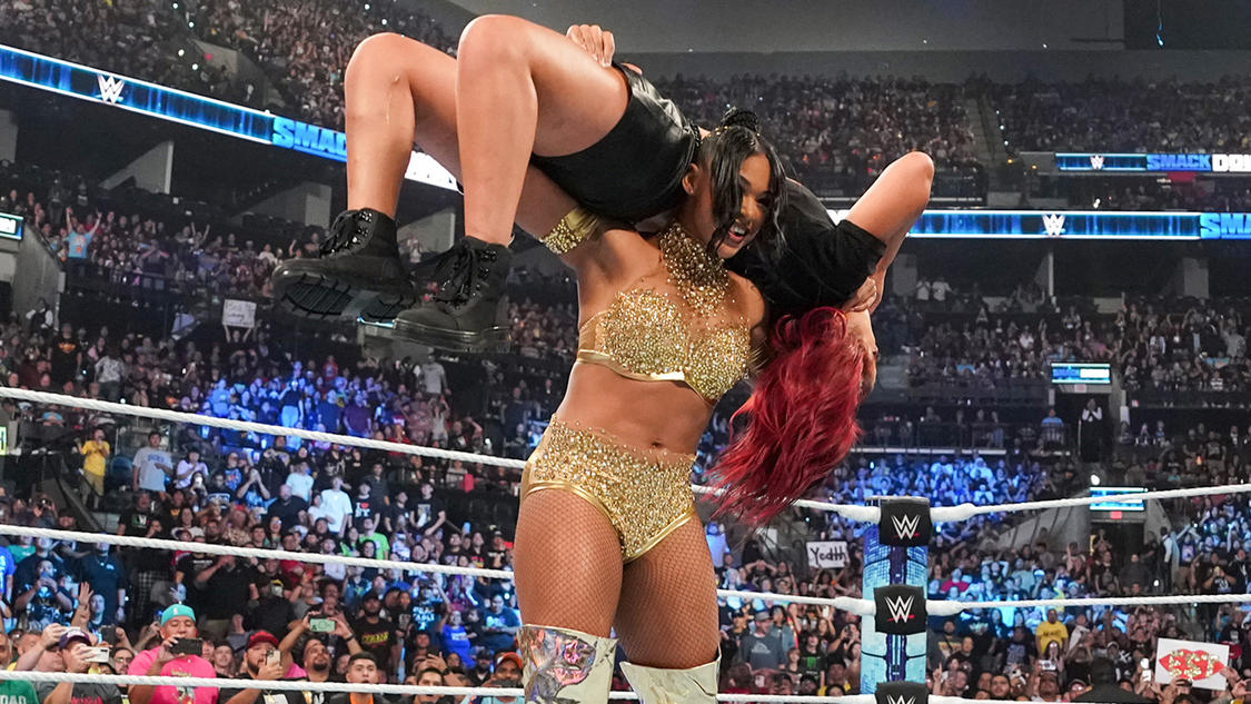 WWE SmackDown video highlights: Bianca Belair returns