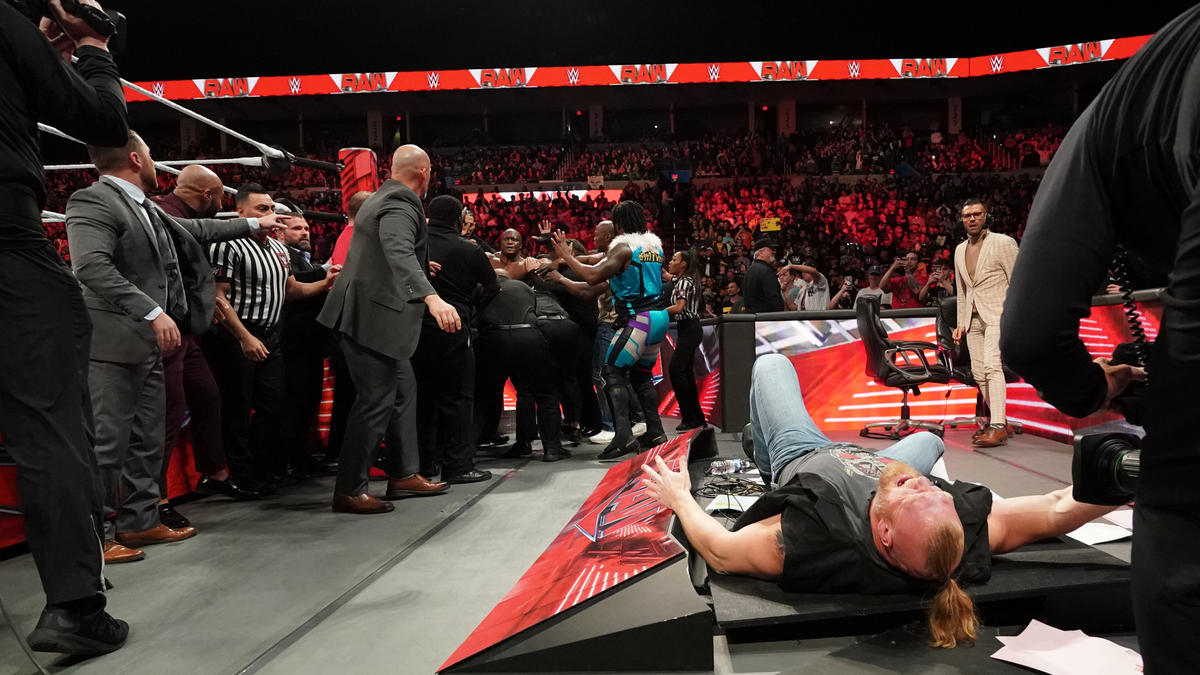 WWE Raw video highlights: Bobby Lashley puts Brock Lesnar through announce table