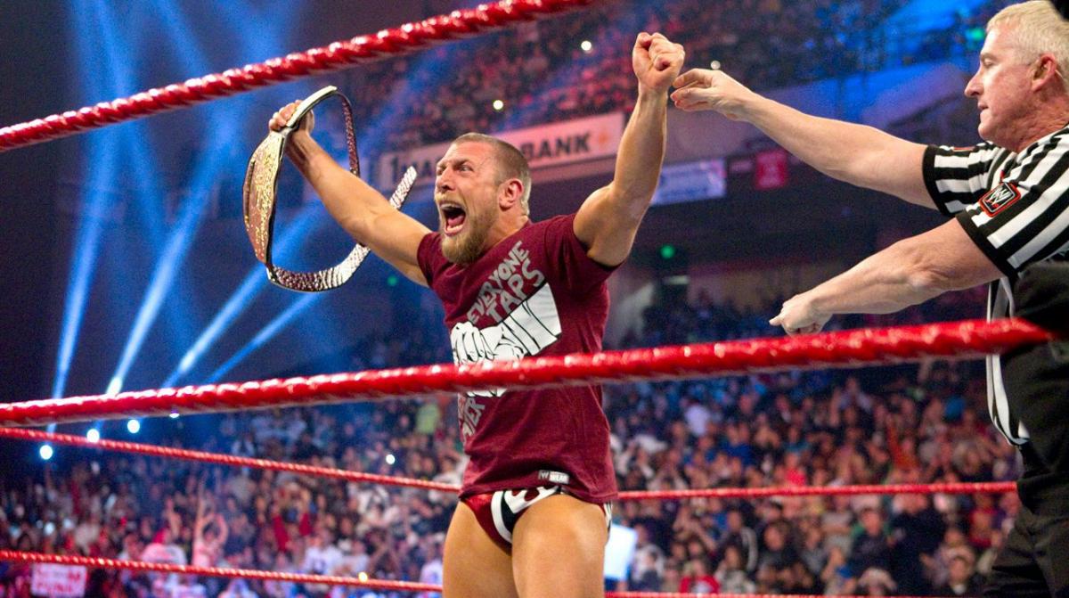 Daily Pro Wrestling History (12/18): Daniel Bryan wins WWE World title at TLC 2011