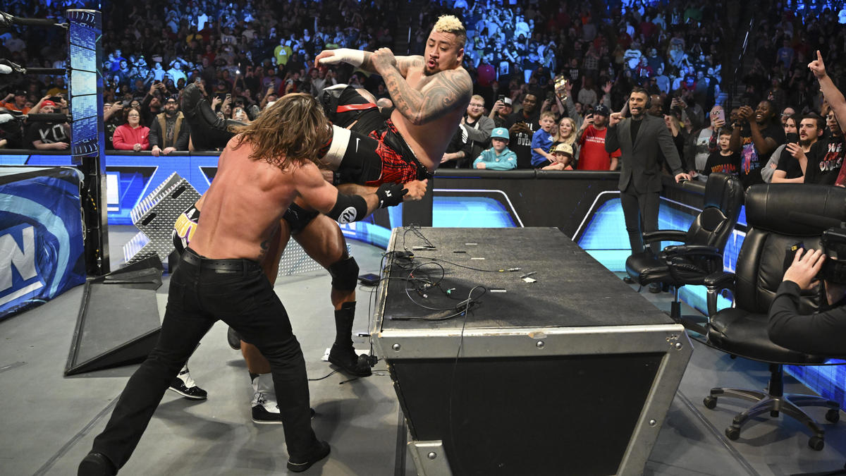 WWE SmackDown video highlights: Orton, Knight & Styles decimate The Bloodline