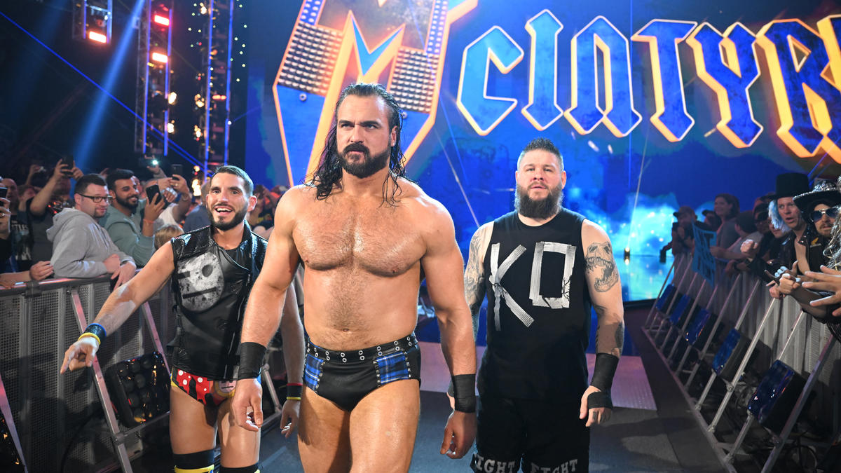 WWE SmackDown video highlights: McIntyre teams with Owens & Gargano