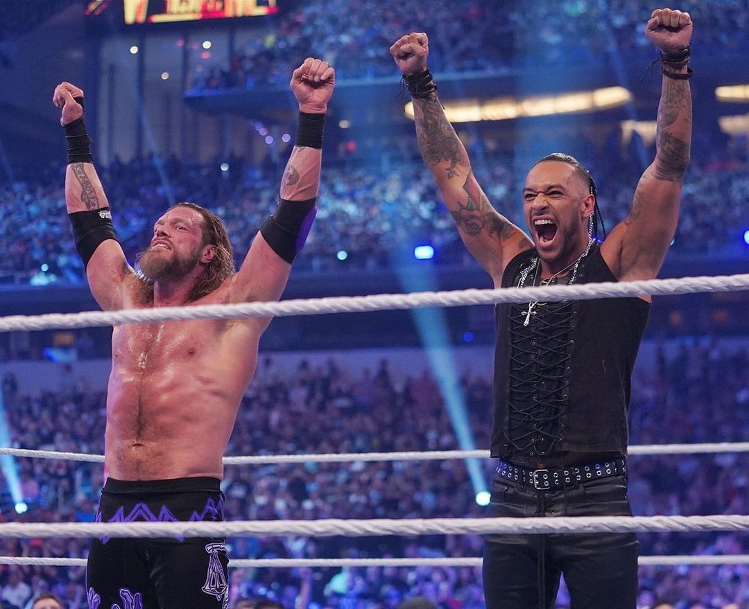 Damian Priest aligns with Edge at WWE WrestleMania 38