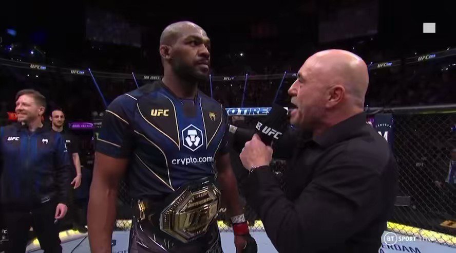 Jon Jones wins heavyweight title at UFC 285