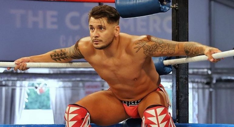 Karl Fredericks makes WWE NXT debut at house show
