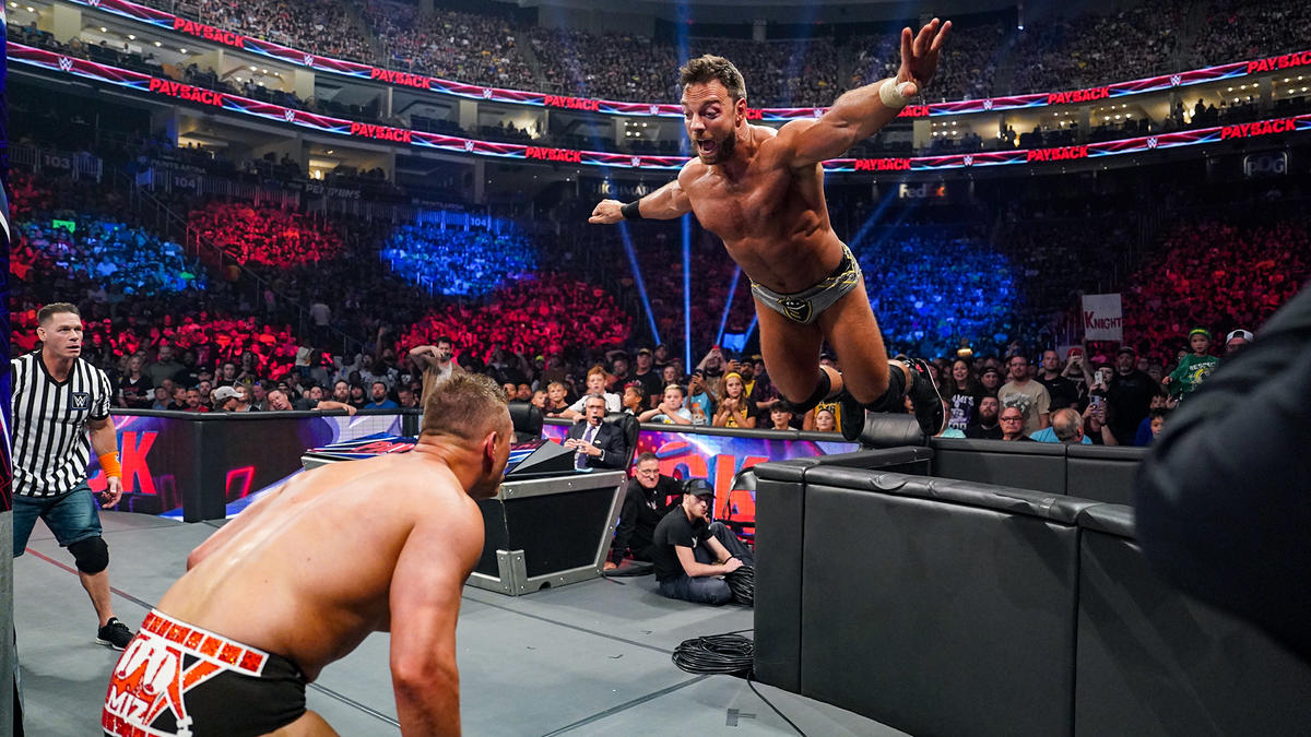 Report: LA Knight & WWE finalizing new long-term contract