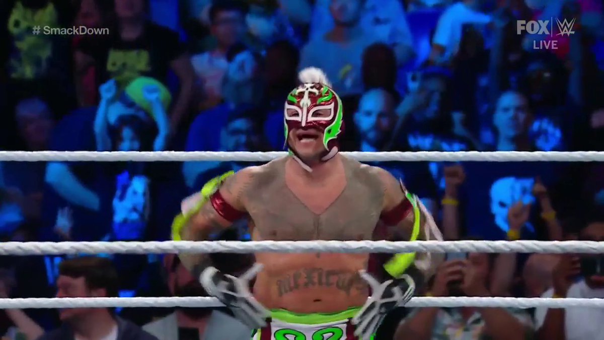 Rey Mysterio moves to WWE SmackDown, becomes IC title number one contender