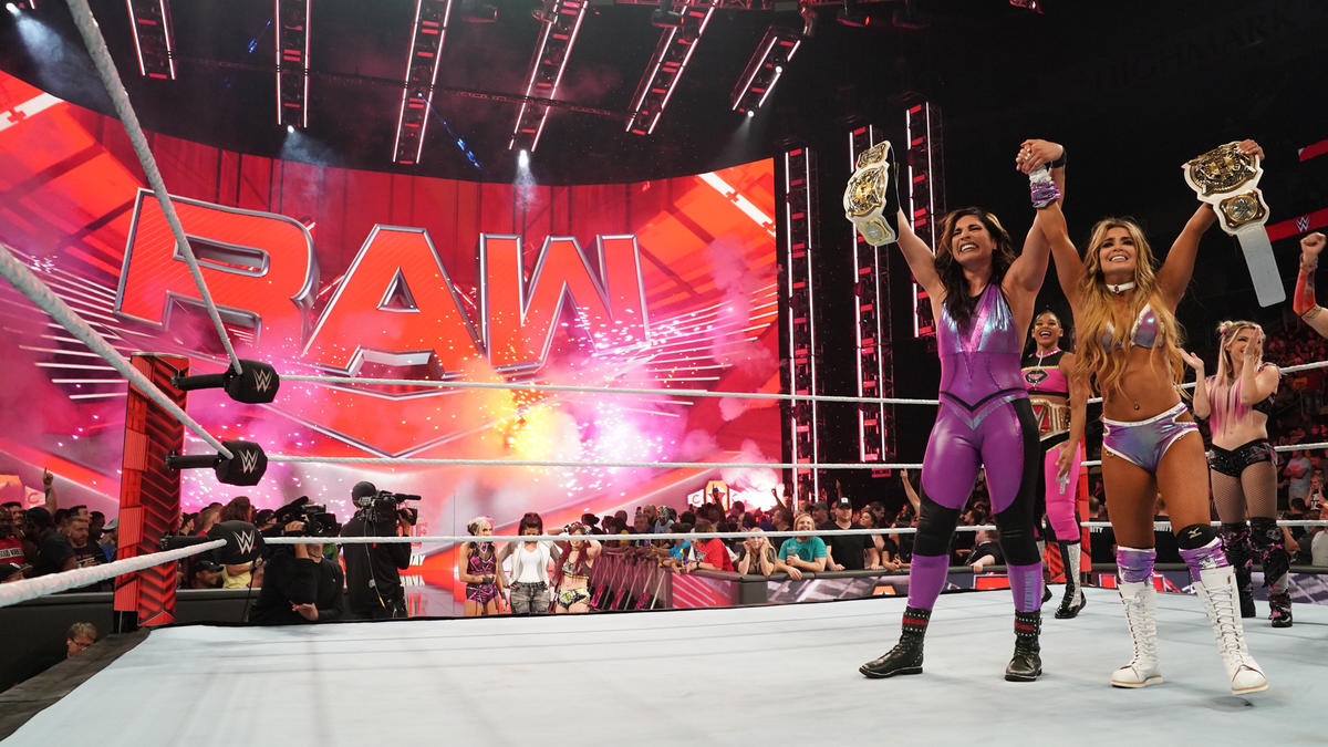 WWE Raw video highlights: New Women’s Tag Team Champions crowned