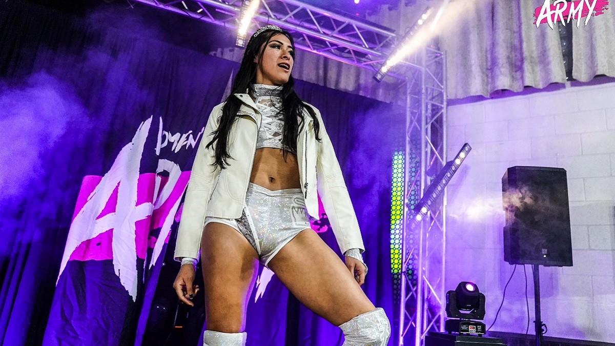 Delmi Exo signs contract with MLW