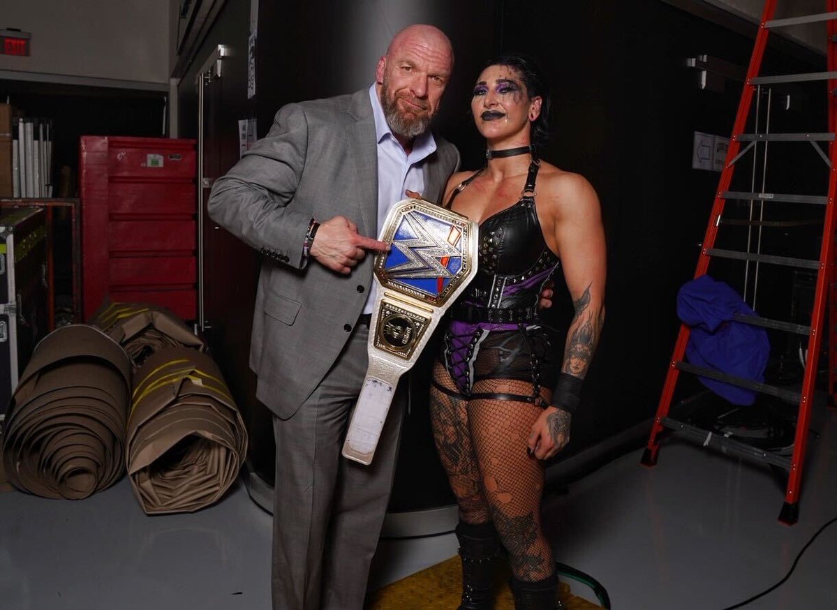 Rhea Ripley wins SmackDown Women’s title at WWE WrestleMania 39