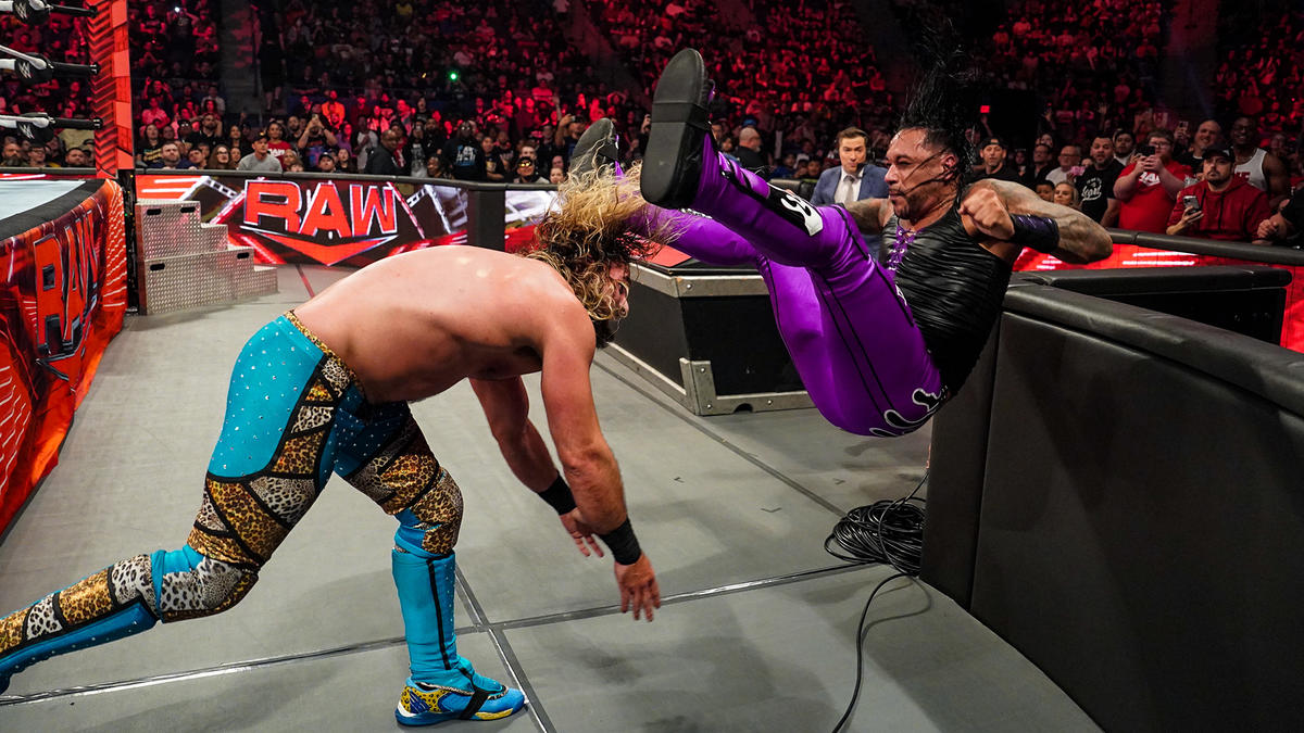 WWE Raw video highlights: Seth Rollins’ first World Heavyweight title defense