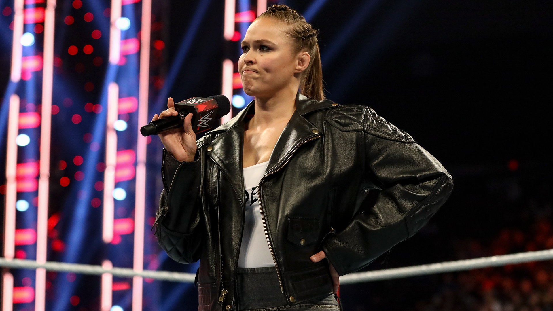 Ronda Rousey accuses WWE’s Drew Gulak of pulling on her sweatpants string backstage
