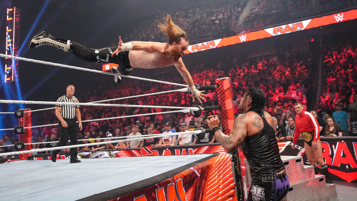 WWE Raw viewership down, 18-49 demo rating rises