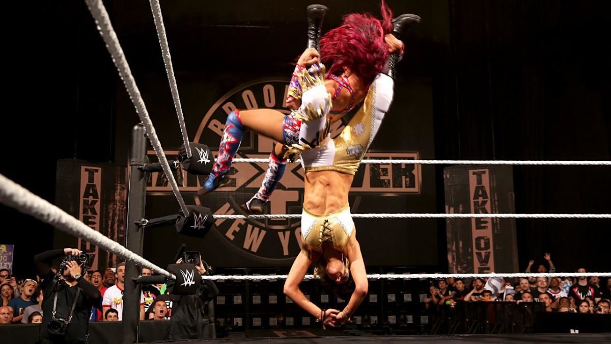 Daily Pro Wrestling History (08/22): Sasha Banks vs. Bayley at NXT TakeOver Brooklyn