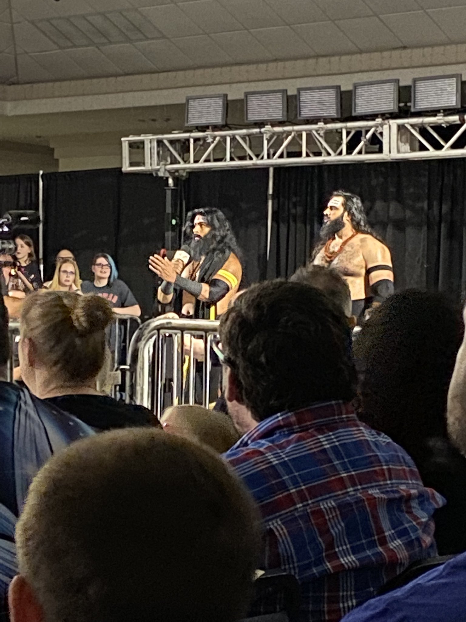 Veer Mahaan, Sanga reform Indus Sher team at WWE NXT house show