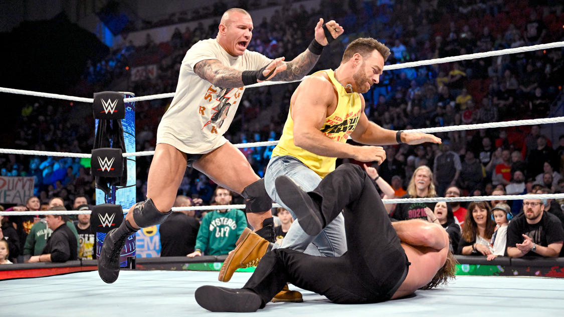 Wrestling Observer Live: AEW Worlds End, Tokyo Dome, WWE line-ups, Smackdown report