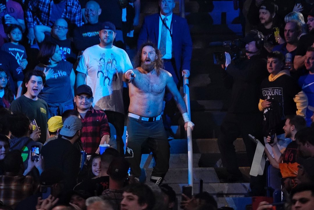 Filthy Four Daily: Smackdown with a countout in a lumberjack match, Strong and Stardom