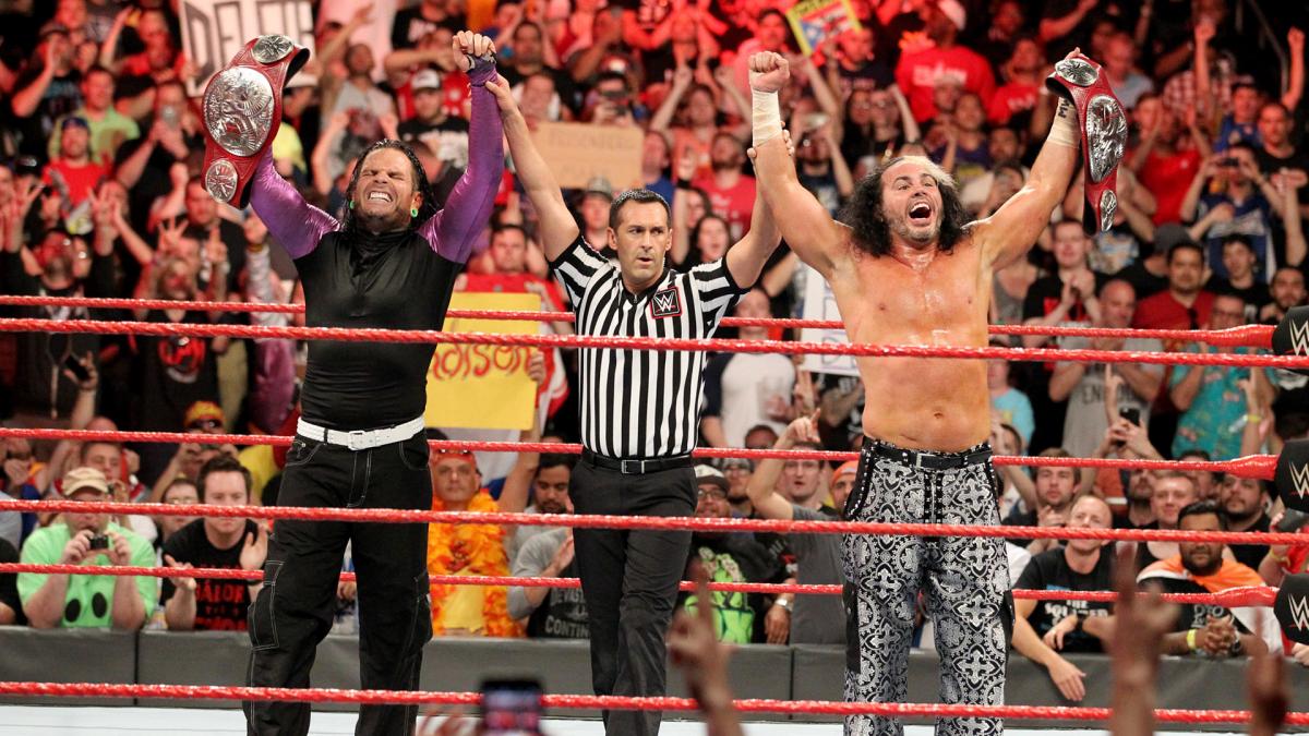 WWE allows the Hardys to wrestle at House of Hardcore last night