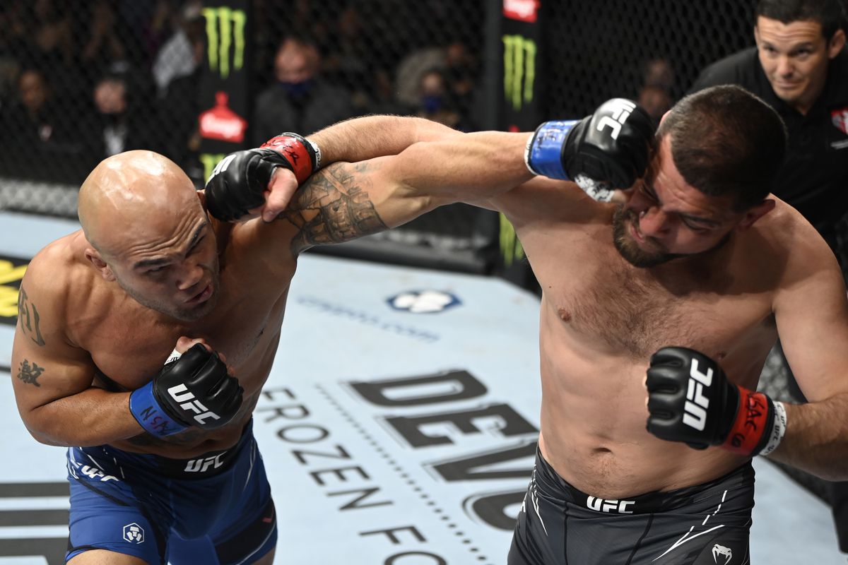 Nick Diaz loses in return fight, champions retain at UFC 266