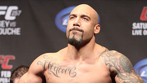 Former UFC heavyweight Lavar Johnson charged with domestic assault