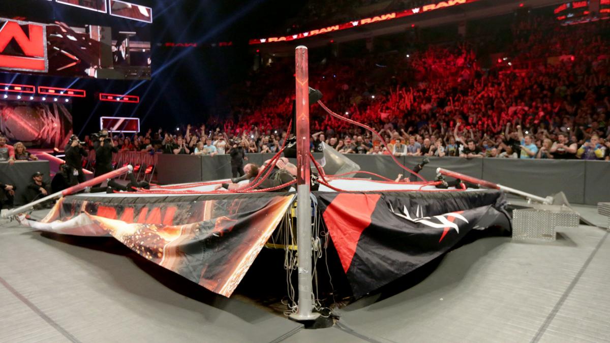 WWE Raw video highlights: Big Show and Strowman break the ring