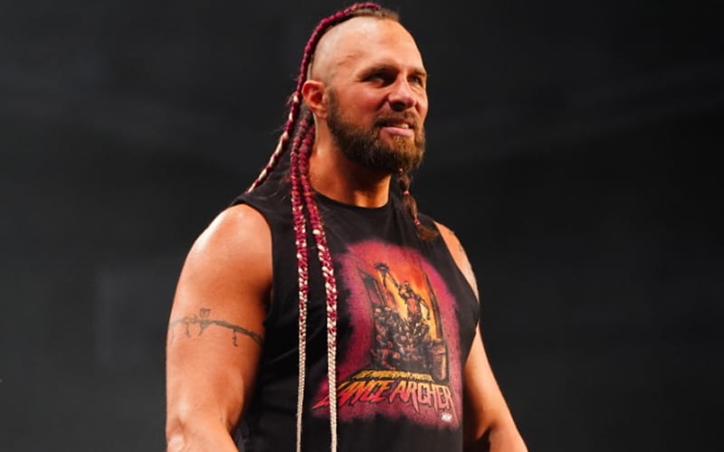 Lance Archer makes AEW debut, aligns with Jake Roberts