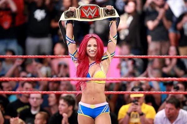 Sasha Banks won’t require surgery for back injury