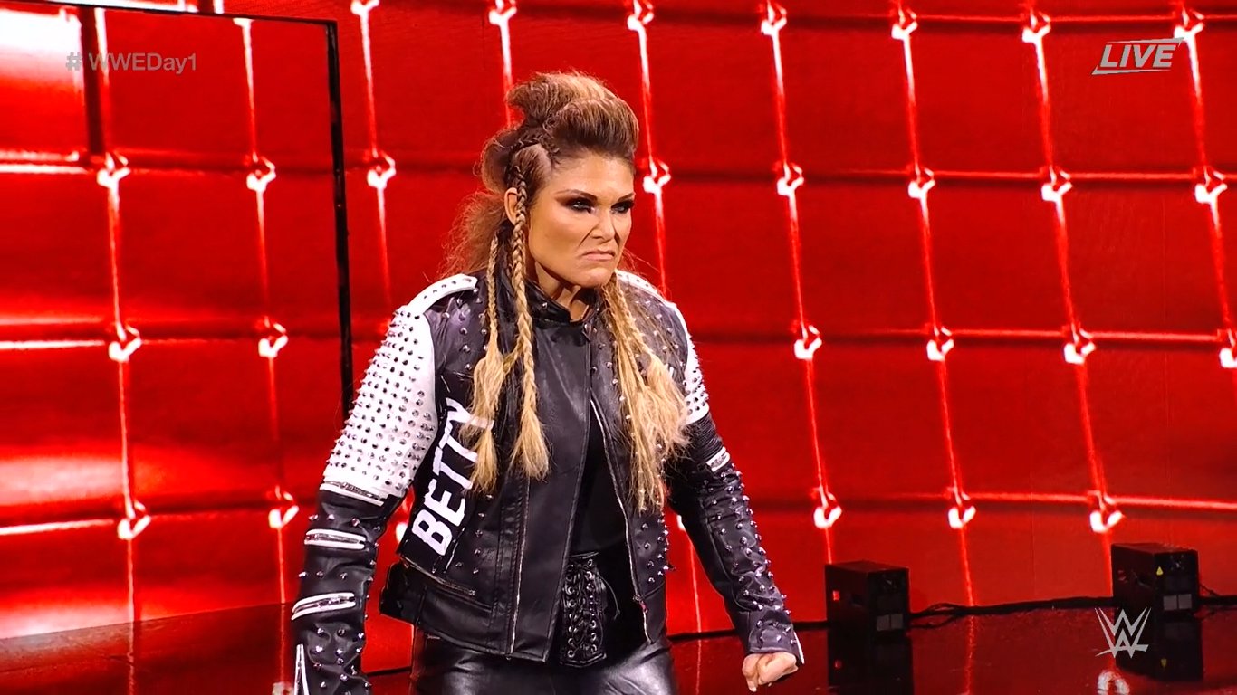 Beth Phoenix returns to WWE TV at Day 1