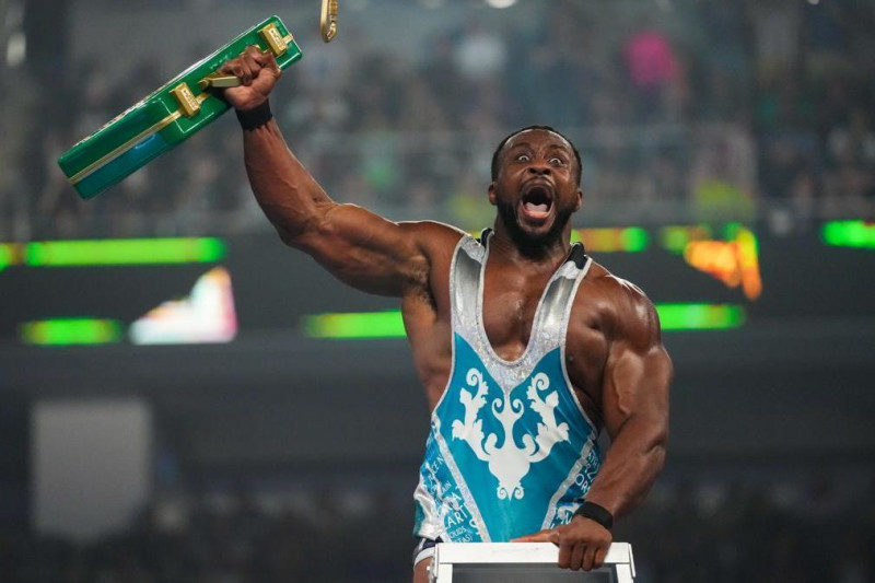 Big E intends to cash in Money in the Bank contract on WWE Raw