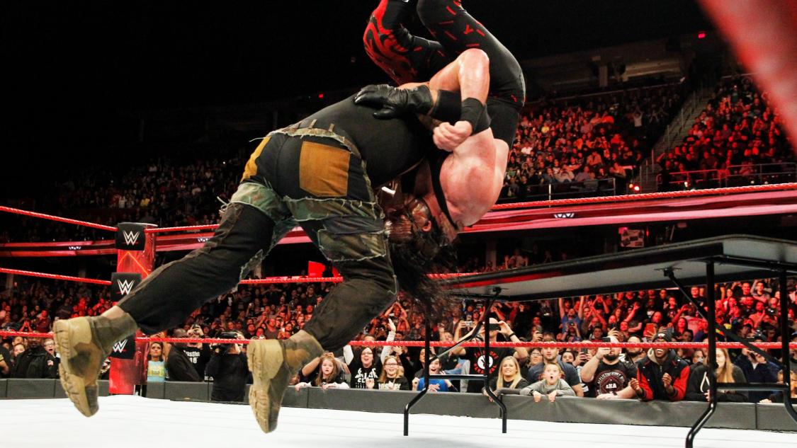 WWE Raw video highlights: Strowman vs. Kane ends in double countout