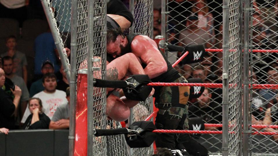 WWE Raw video highlights: Braun Strowman vs. Big Show