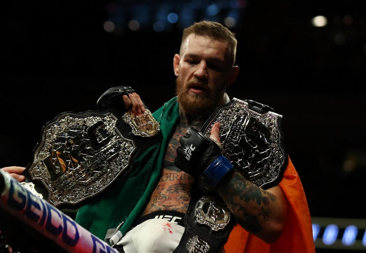 November 21, 2016 Wrestling Observer Newsletter: UFC 205 reviewed, Vader given 2 years to live, more