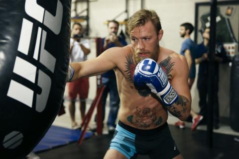 Conor McGregor signs contract to fight Dustin Poirier at UFC 257