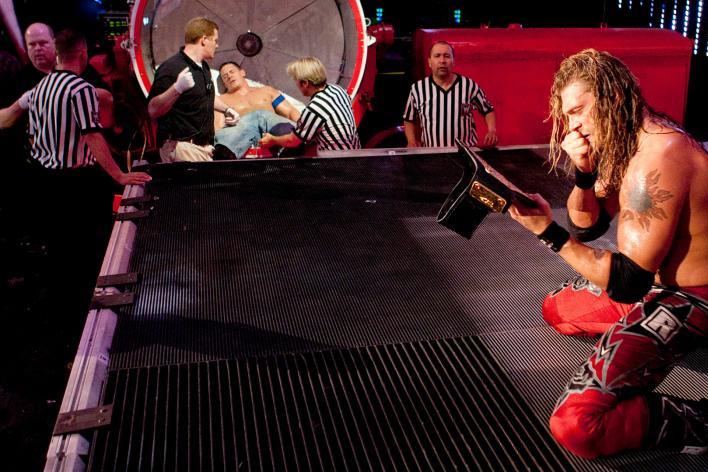 Daily Pro Wrestling History (01/08): Edge cashes in to win his first WWE World title