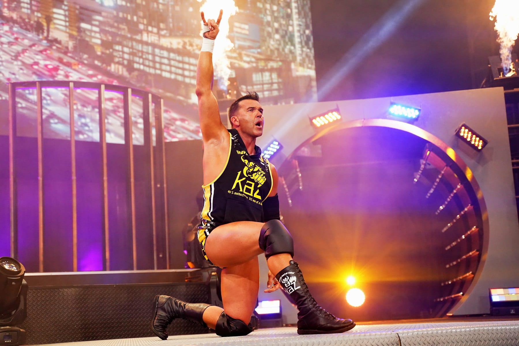 Report: Frankie Kazarian re-signs with AEW