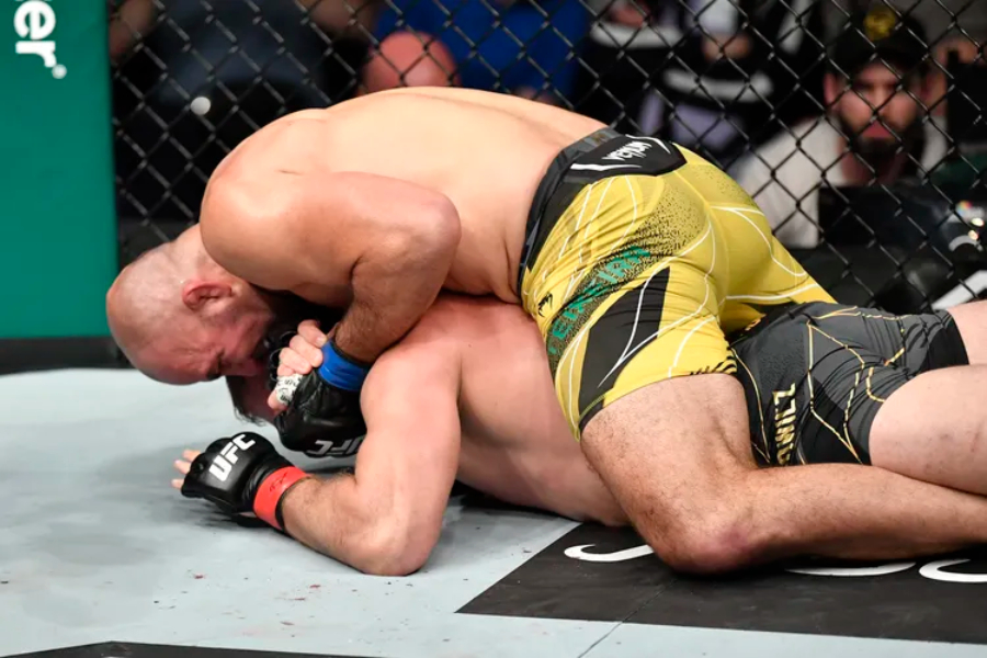 Glover Teixeira second-oldest UFC champion ever after UFC 267 win