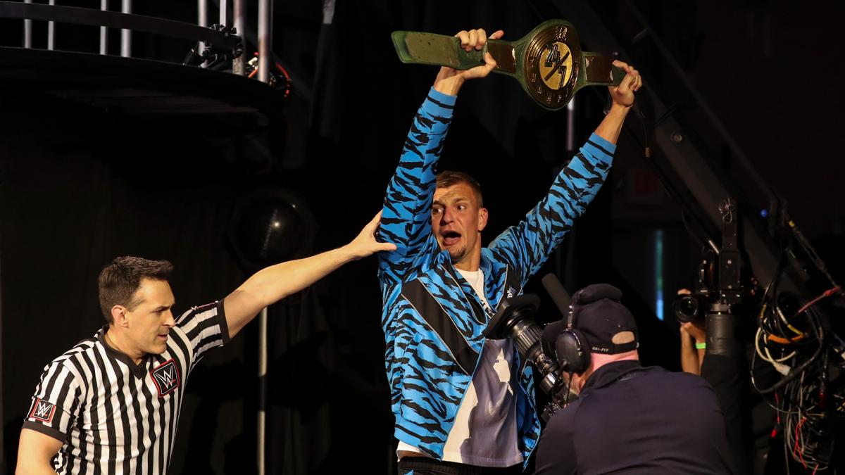 WWE 24/7 Champion Rob Gronkowski returning to NFL