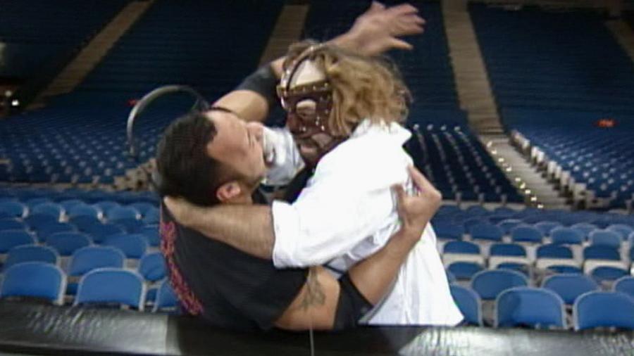 Daily Pro Wrestling History (01/26): Mankind wins WWF World title on Halftime Heat