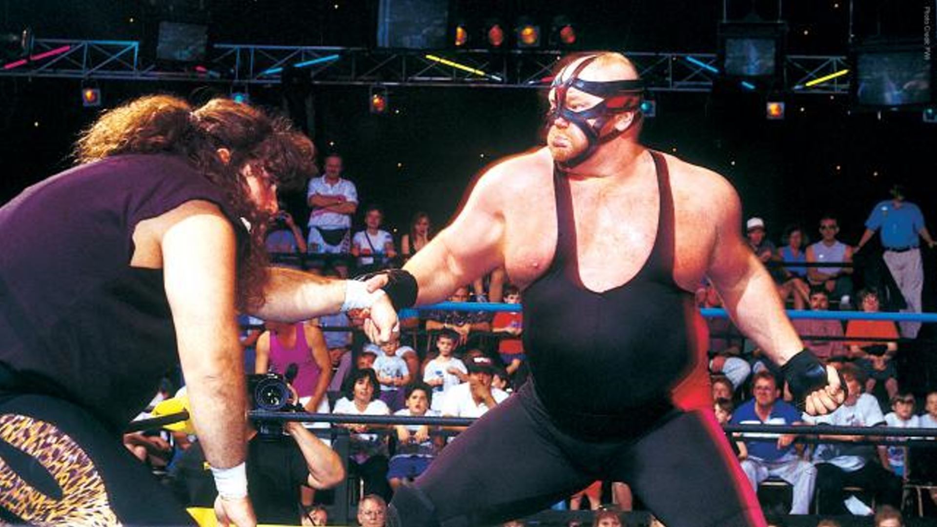 Daily Pro Wrestling History (10/24): Vader vs. Cactus Jack at WCW Halloween Havoc