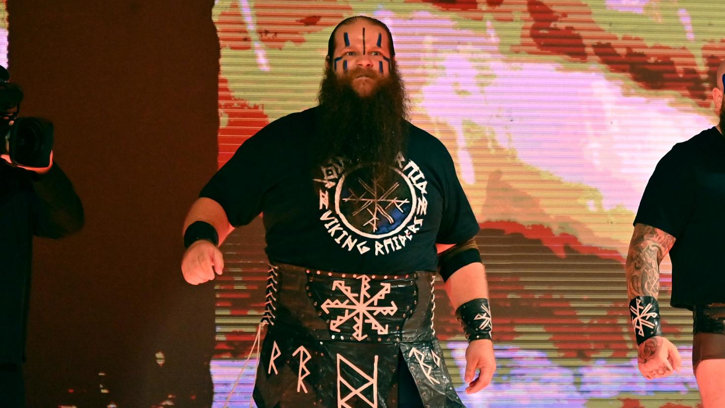 Ivar injured during eight-man tag match on WWE Raw