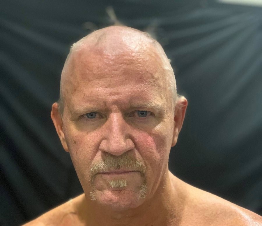 Jeff Jarrett loses hair at AAA Heroes Inmortales