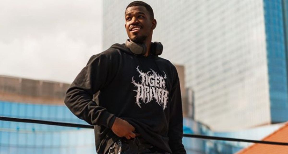Left My Wallet: Love & basketball (and hip hop) with Lee Moriarty