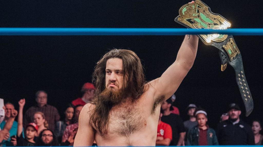 Trevor Lee officially signs with WWE