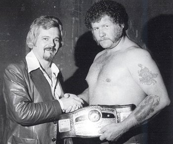Wrestling Weekly: 56 Glorious Years, Chris & Nancy, Mailbag