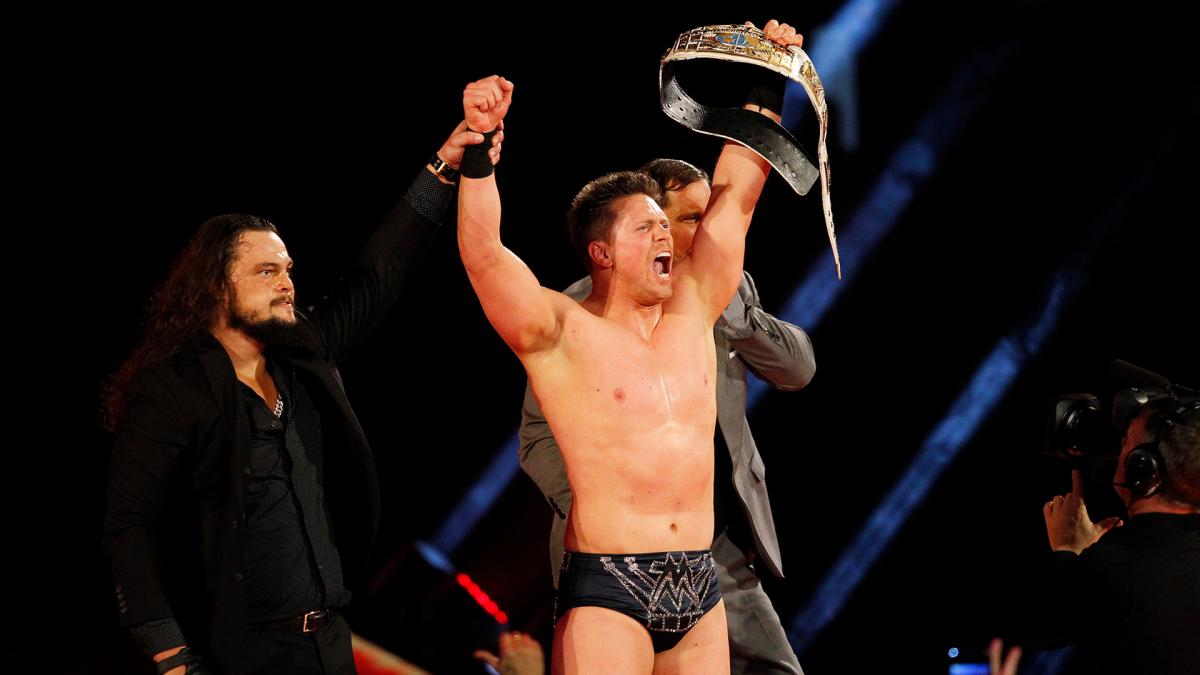 The Miz wins Intercontinental Championship on WWE Raw 25