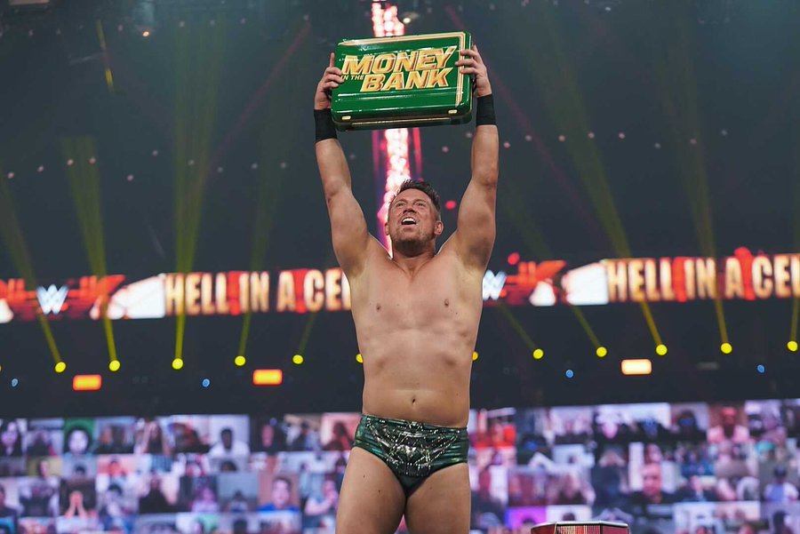 The Miz wins Money in the Bank briefcase at WWE Hell in a Cell